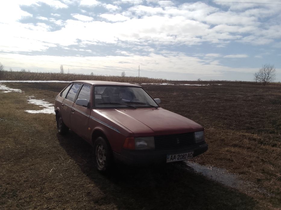 Продам Москвич 2141 из двигателем Ваз 2103