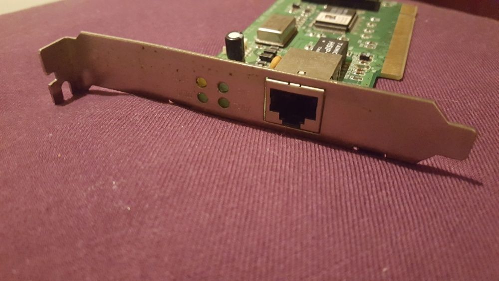 Placa de rede Ovislink LFE-8139ATX 10/100Mbps Fast Ethernet PCI