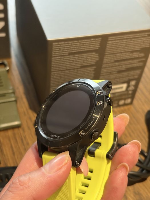 Zegarek Garmin Fenix 5 Sapphire