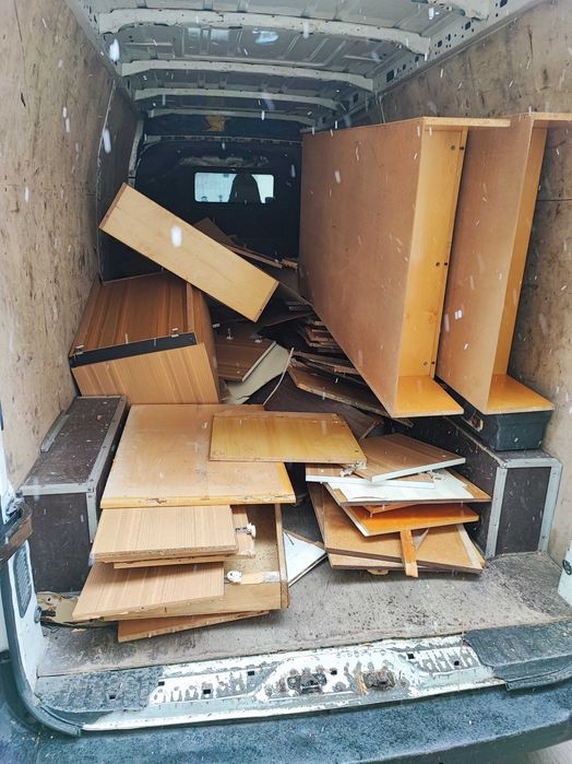 Opróżnianie Mieszkań, Domów, Sprzątanie Piwnic, Garaży Wywóz Na PSZOK