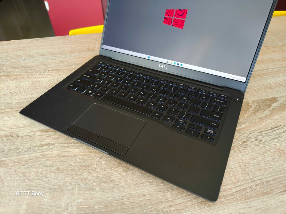 Mocny laptop Dell 7400 i5 8365u 16/256GB NVMe Win11 14" FullHD carbon