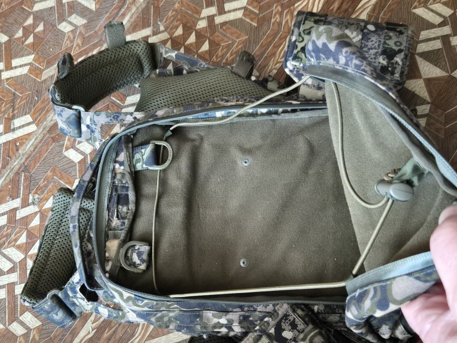 Плитоноска з рюкзаком