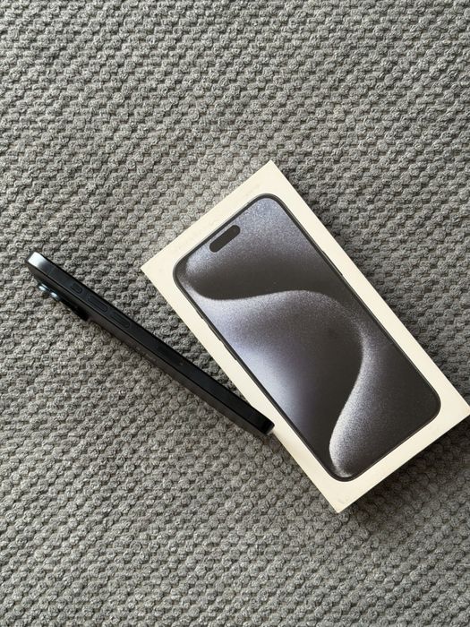 Продам Iphone 15 pro max 256 gb