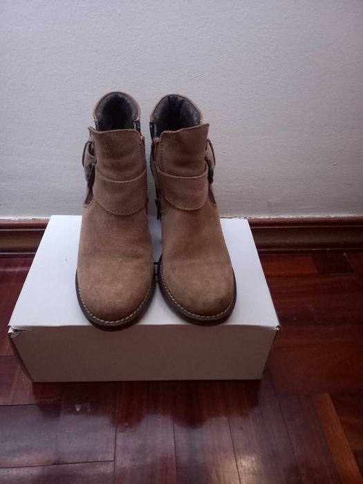 Botins 35 areia como novos