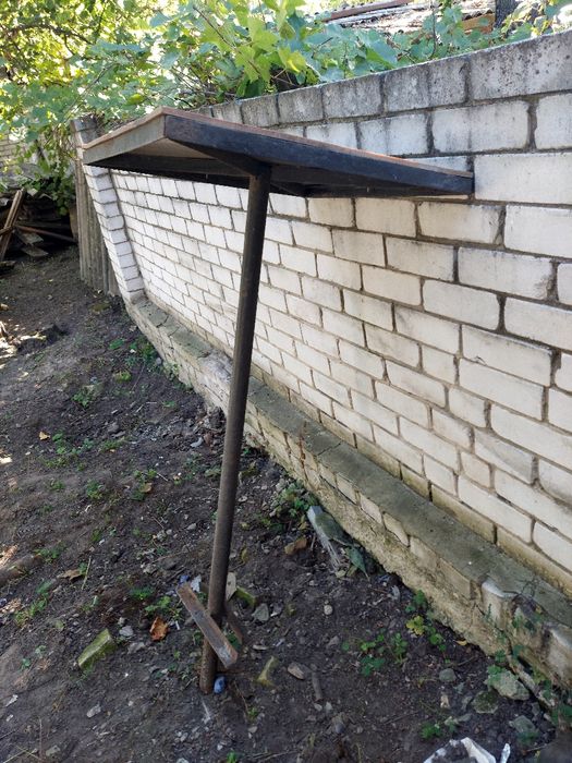 Стол для дачи ,або на кладовище