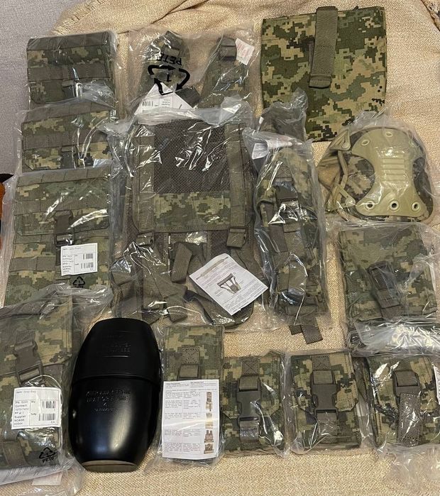 Аптечка Британія,  Підсумки,  Наплічник,  Рукавиц,  Сумки американські