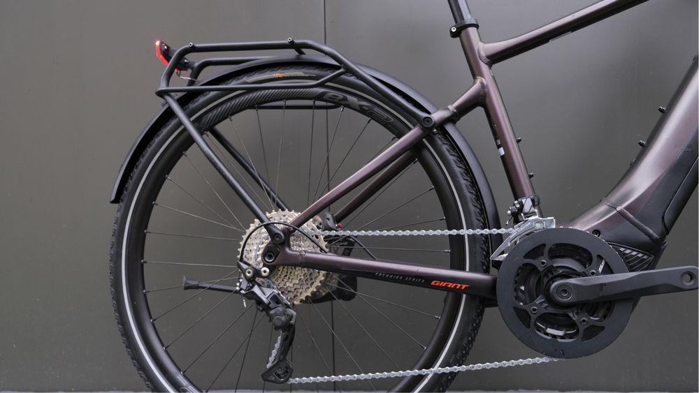 Електровелосипед міський Giant Explore