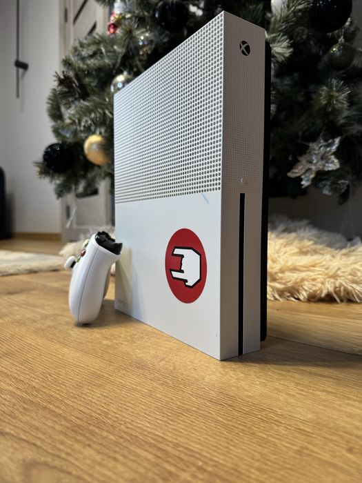 X box one S + геймпад