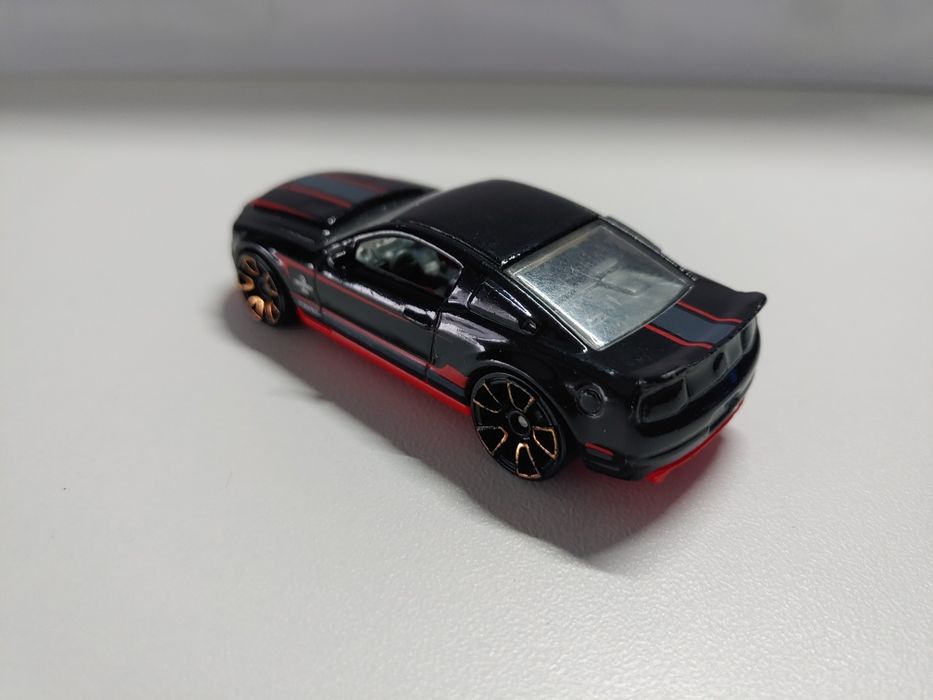 Hot wheels 2010 Ford Shelby GT500 Super Snake