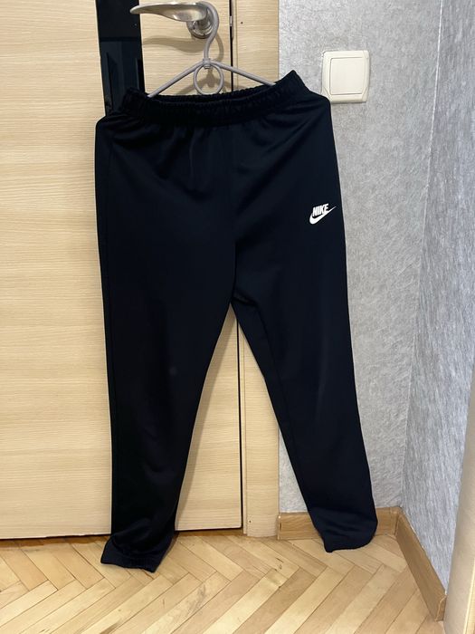 Штаны Nike черные