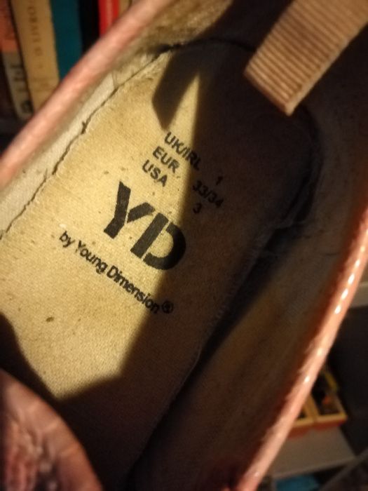 Sapatilhas tamanho 33/34 oferta de portes de envio