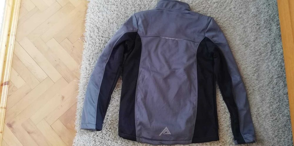 Nowe z metkami kurtki męskie softshell S,158 /164.