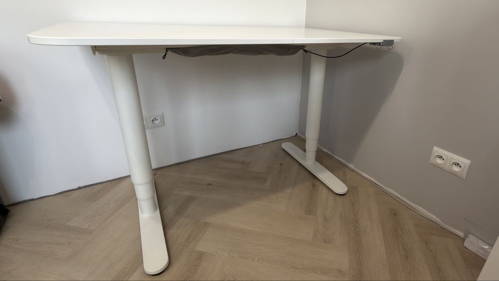 Biurko podnoszone RODULF z Ikea