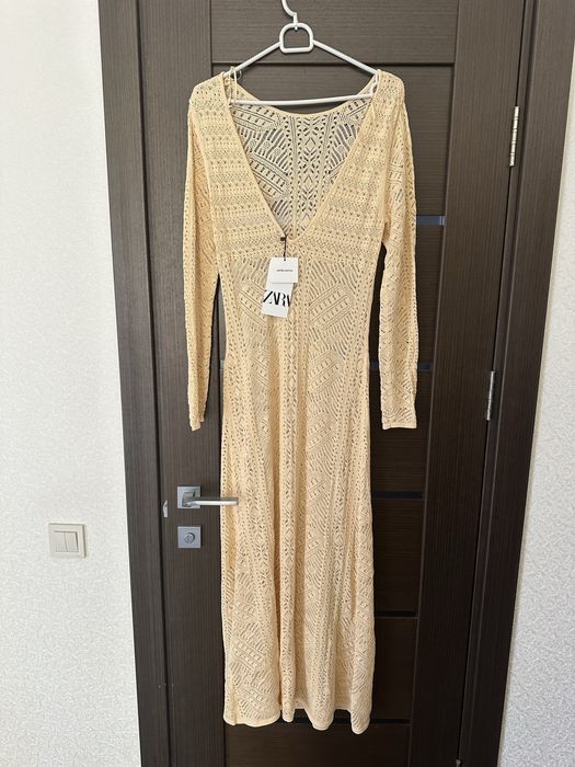 Вязане плаття-туніка макси ZARA,жовтий кольору,розмір L,підійде  на М