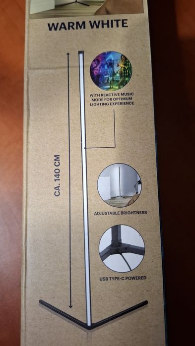 Lampa podłogowa narożna z czujnikiem muzyki RGB LED 6W 140cm + pilot