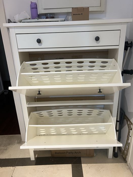 Sapateira Ikea Hemnes