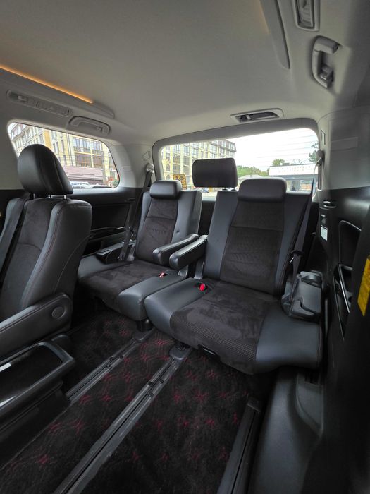 Toyota Vellfire 2013 2.4 автомат