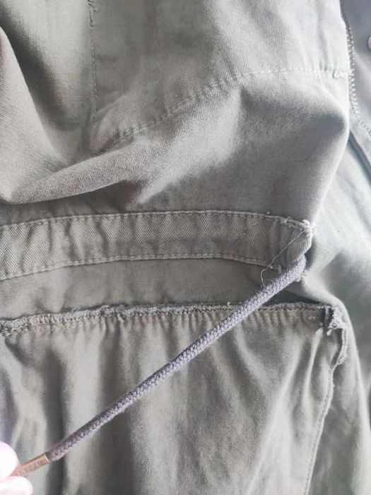 Damska parka khaki militarna Pull and Bear L, kurtka damska z kapturem