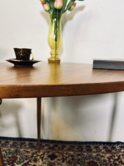 Stolik PRL liść patyczak lata 60 orzech mat vintage