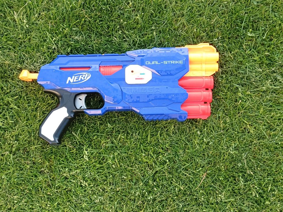 Nerf Dual-Strike wyrzutnia