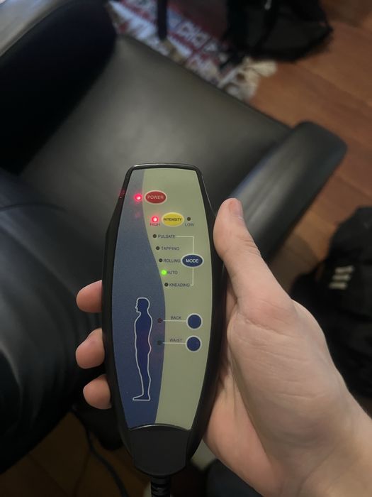 Fotel z masażem rozkładany