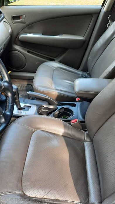 Mitsunishi Airtrec/Outlender