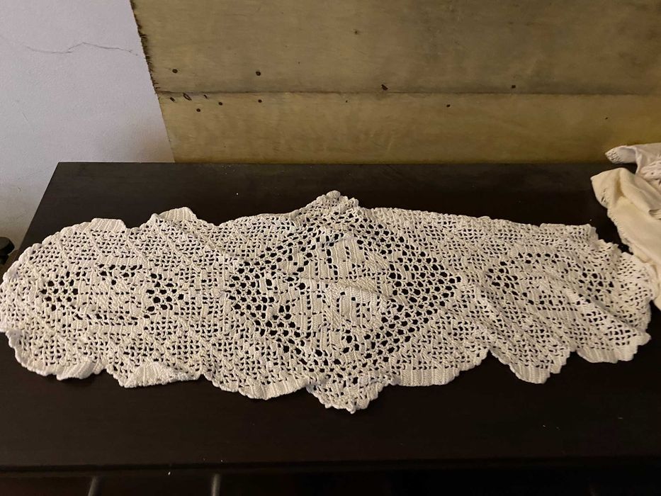 napron de renda oval