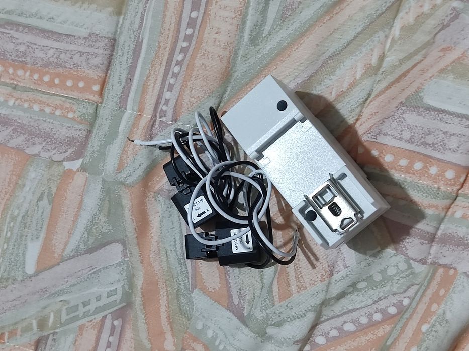 Device for Monitoring Energy Consumption64729933385603122