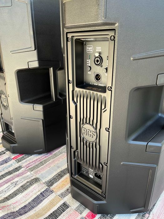 Colunas RCF ART 932-A *NOVAS c/ RCF ART Cover