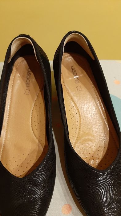 Buty czółenka Lasocki 39