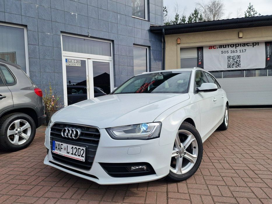 Audi A4 Avant 2.0TDI Ambition Automat Xenon Navigacja Tempomat Grzane Fotele Hak