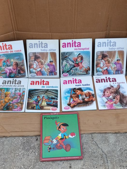 Livros da Anita manuseados
