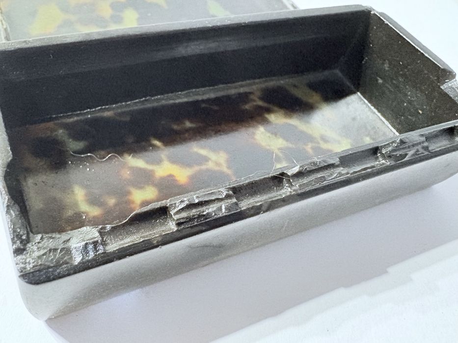 Para restauro: antiga caixa de rapé asiática em tortoise e casquinha