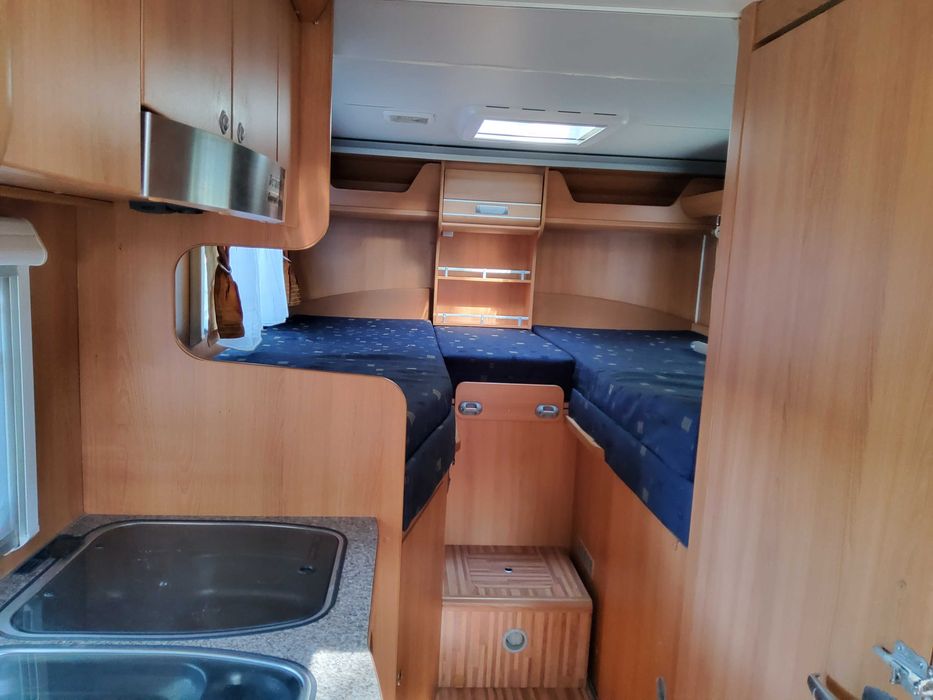 Autocaravana integral detheefs cama gemeas ou unida