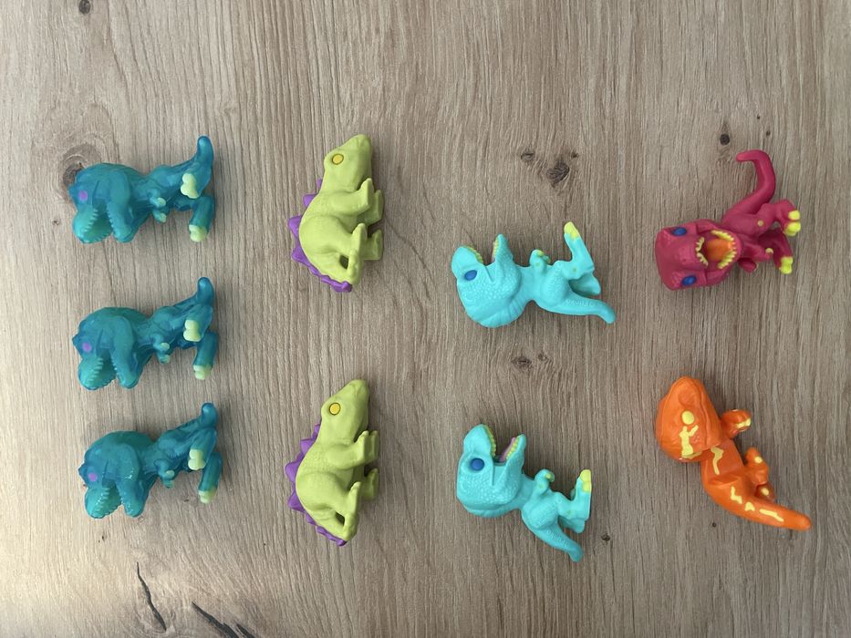 Кіндер динозаври, Kinder surprise