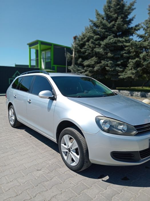 Volkswagen Golf 6 (1.6 дизель )