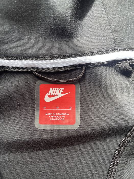 Nike Tech Fleece Preto
