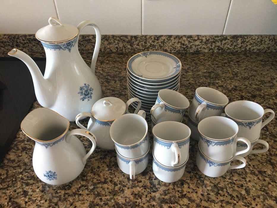 Coffee Service423917436000675840