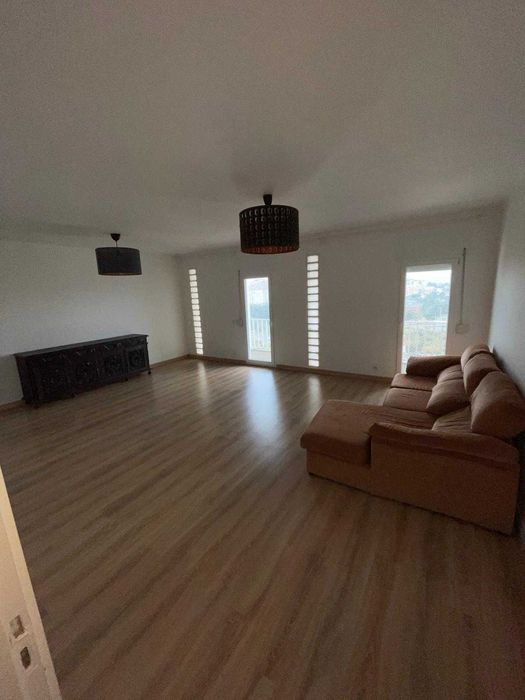 Apartamento T3 Para alugar em Mira-Sintra