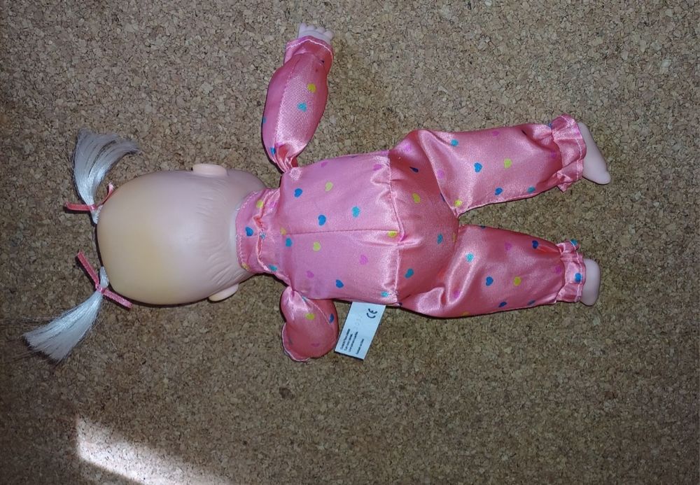 Boneca Carlota cambalhota.