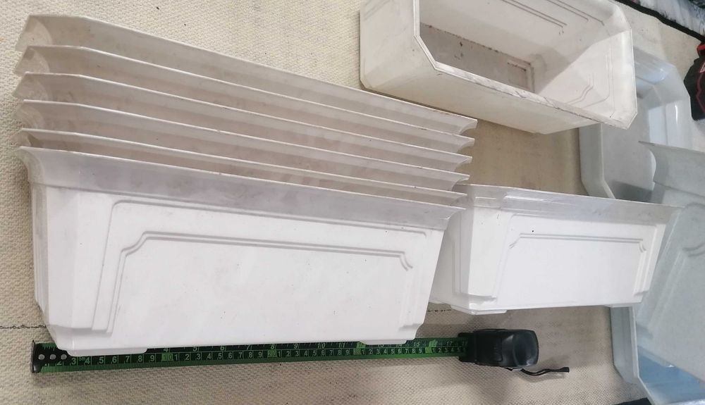 Vasos de plantas, novos, o lote por 7€