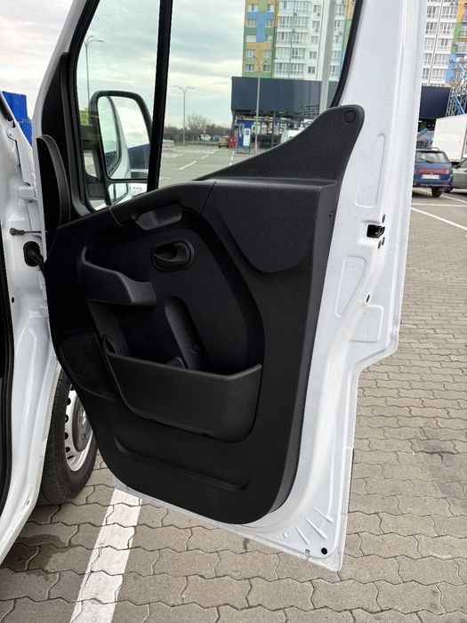 Продам Рено мастер 2,3