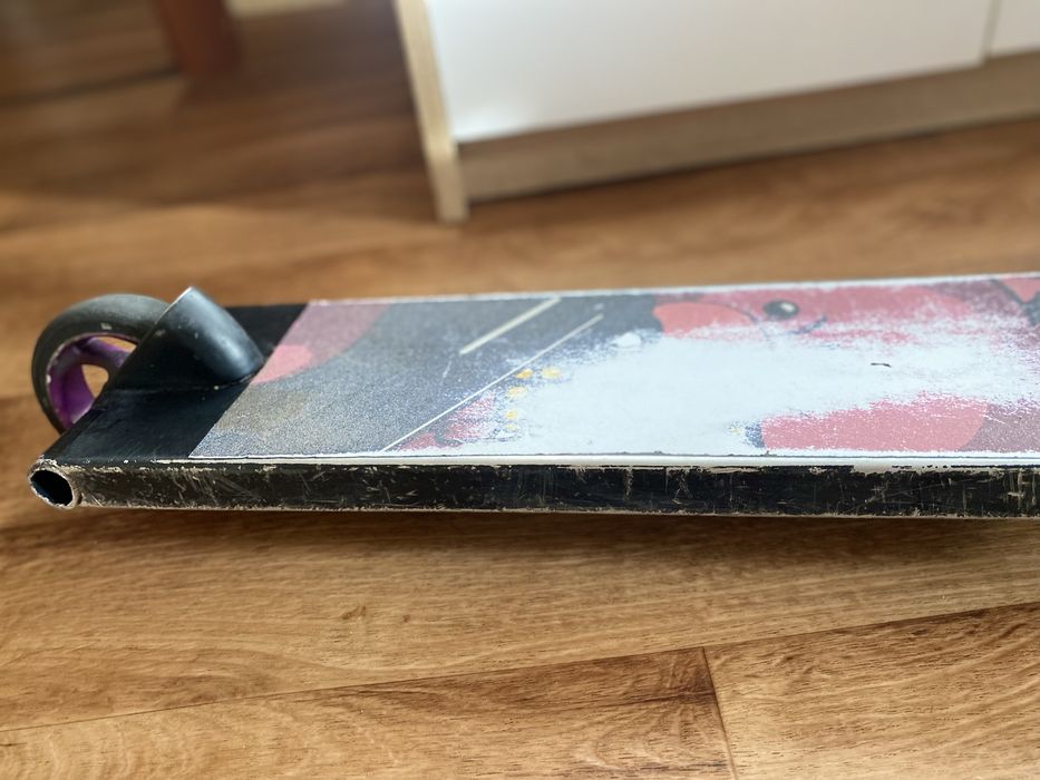 Трюковой  самокат Axel Storm б/у