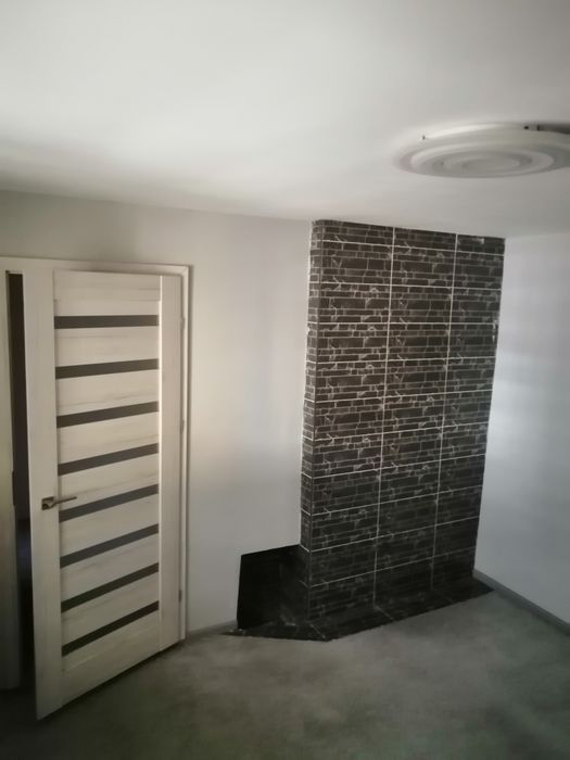 Продам будинок і земельну ділянку