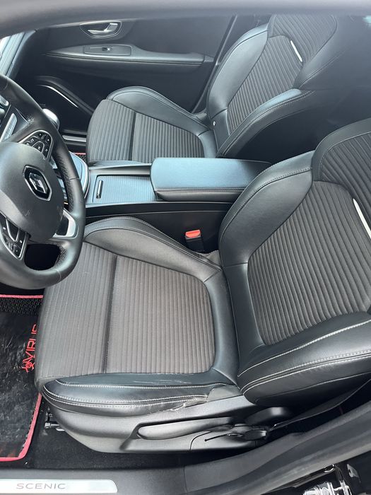 Renault Scenic 7 місць