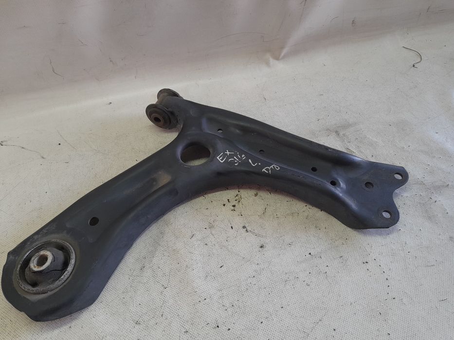 Braço de suspensão frente direito SEAT Ibiza IV (6J5, 6P1)