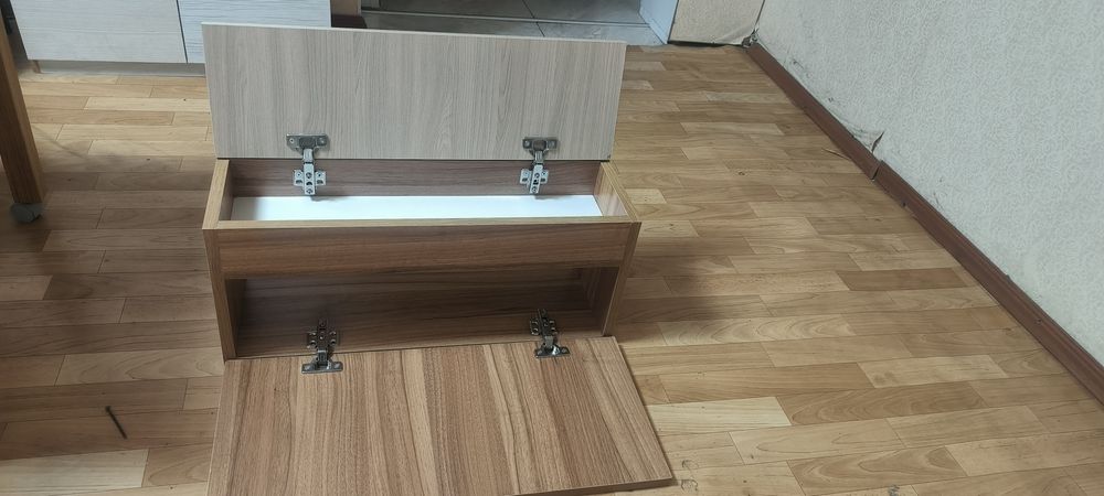 Продам навесную полочку