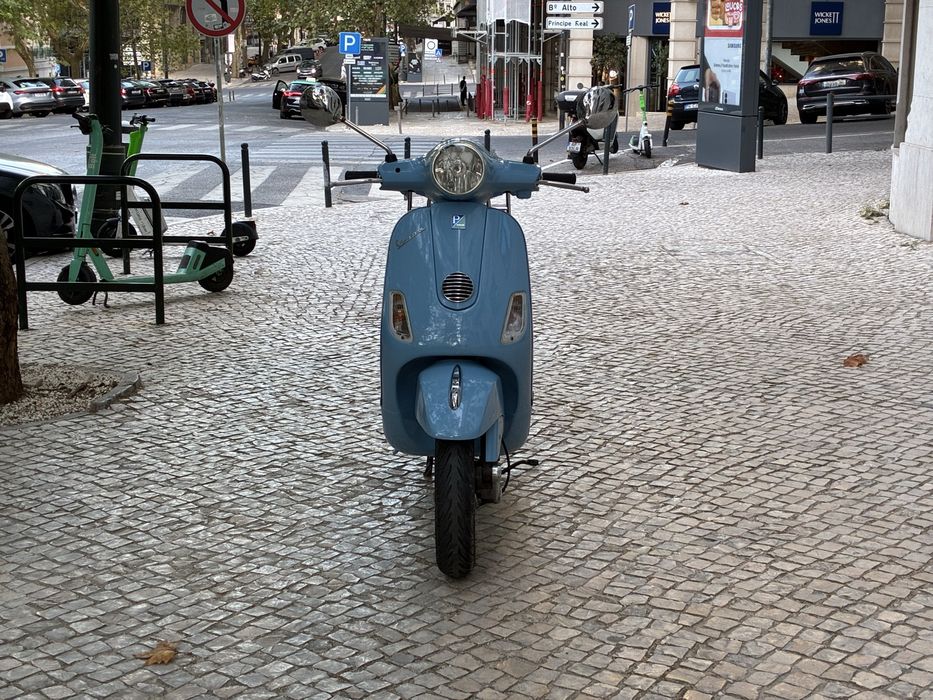 Vespa lx 125 ie 2012 com 32.000 km