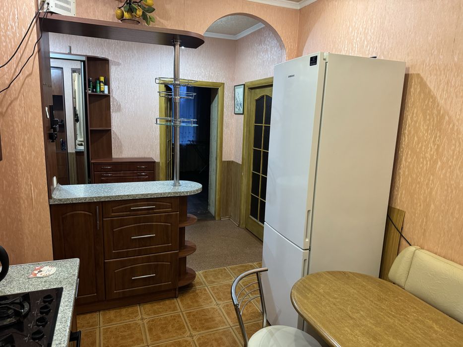 Здається 3кімнатна квартира в центрі міста (вул.Університетська).