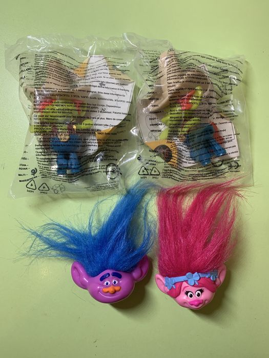 іграшки з мультфільміф МакДональдс